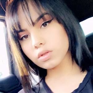 Meet your Posher, Idamis